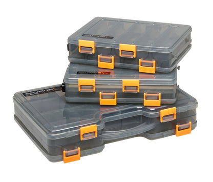 Savage Gear CAJA DE SEÑUELOS AHUMADA DE DOS CARAS GRANDE